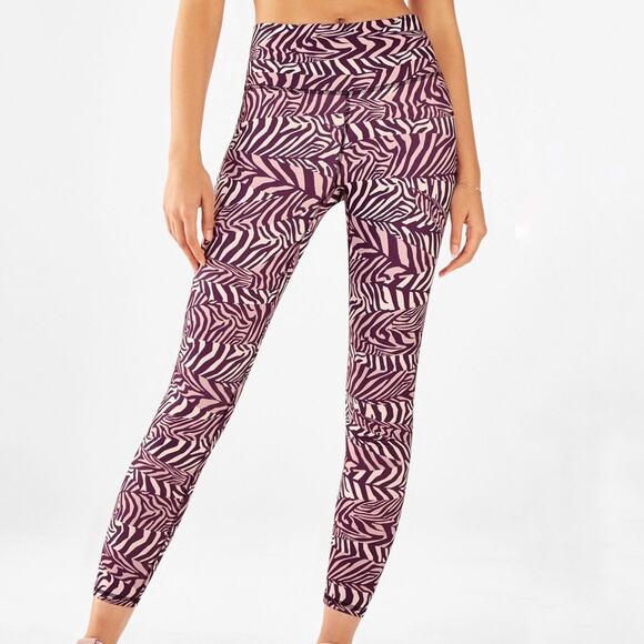 Fabletics Purple Plains Define PowerHold High-Waisted 7/8 Leggings Sz L - Picture 1 of 11